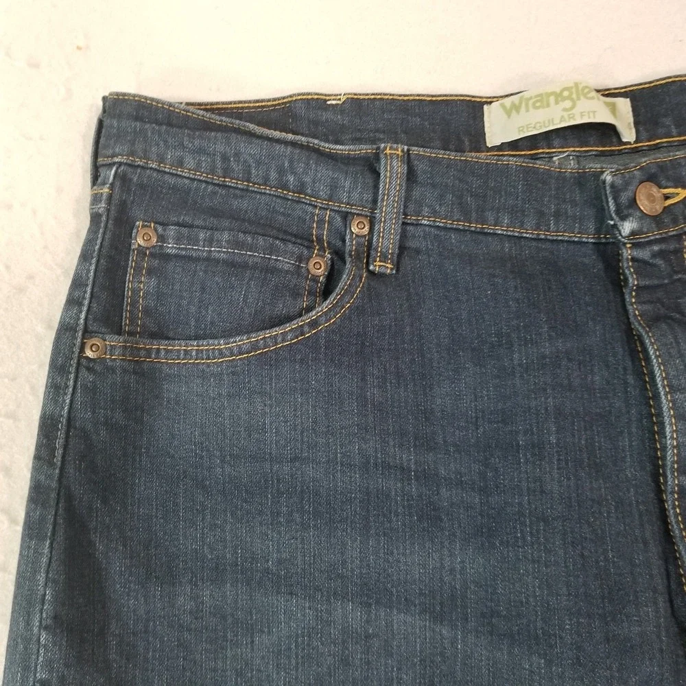Wrangler jeans men's 38x30 regular fit flex denim pants dark wash